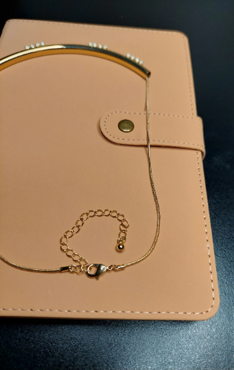 Elegant Bar Necklace