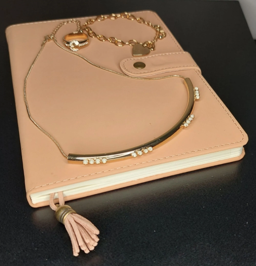 Elegant Bar Necklace