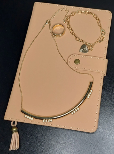 Elegant Bar Necklace