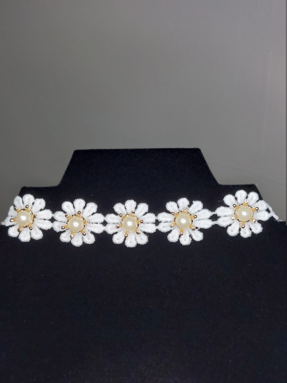Flower Pearl Choker Necklace